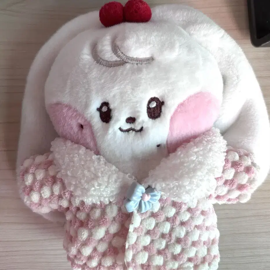 アイドル IVE minini cherini IVE - minive minini (IVE x LINE Friends Collection Merch