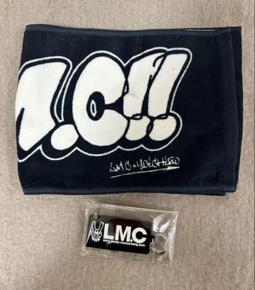 L.M.C. 로고 타월과 키링
