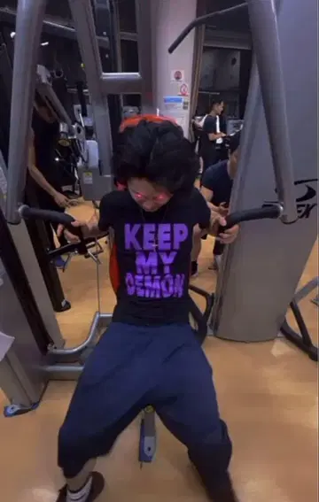 moneysex888 내 악마를 지켜라 티셔츠 s