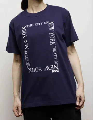 CIRCLE EMBROIBERY T-SHIRT