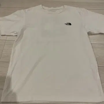 더 노스페이스 화이트 티셔츠