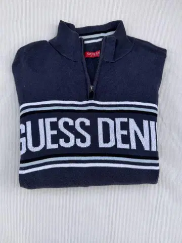GUESS 데님 네이비 지퍼 업 스웨터 L