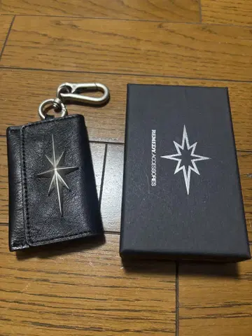 Remedy WSHOT 카라비나 키 케이스 카드 케이스 팔각별
