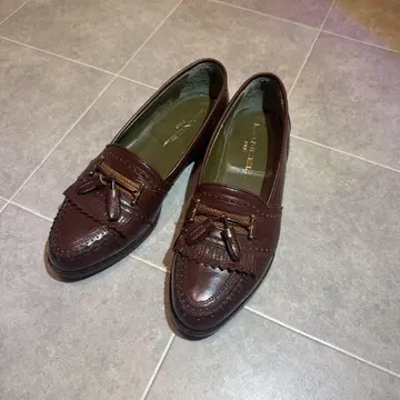 LANCEL 브라운 태슬 로퍼