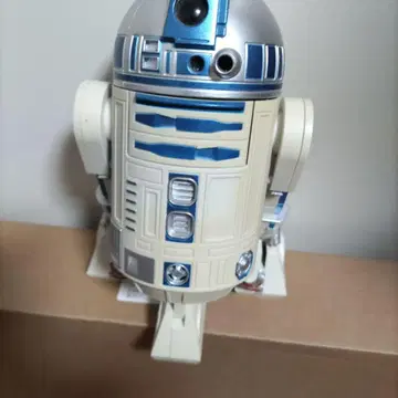 R2-D2 시계 기능 내장