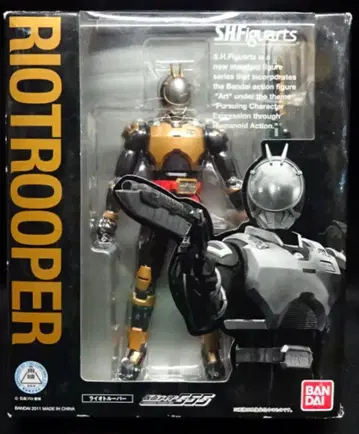 반다이 S.H.Figuarts 가면라이더 555 (파이즈) 라이오 트루퍼
