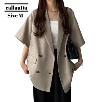 깨끗한 느낌의 베이지색 더블 버튼 재킷 callautia M