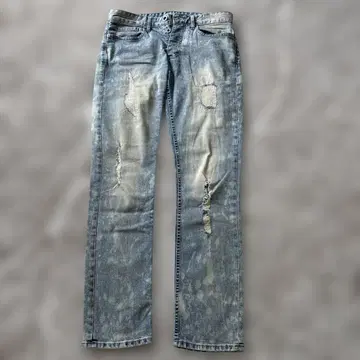 손상된 청바지