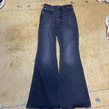 LEVI'S 다크 데님 부츠컷 팬츠