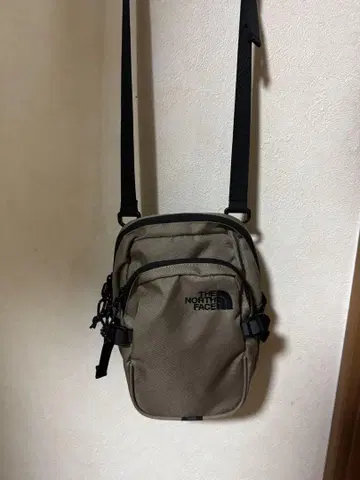 더 노스페이스 숄더백