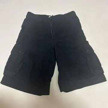 블랙 카고 하프 팬츠