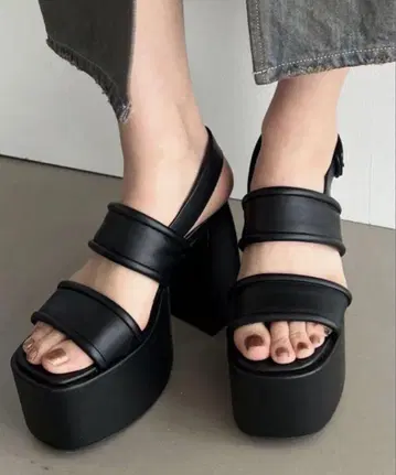 에모다 두꺼운 밑창 힐 샌들 M 사이즈