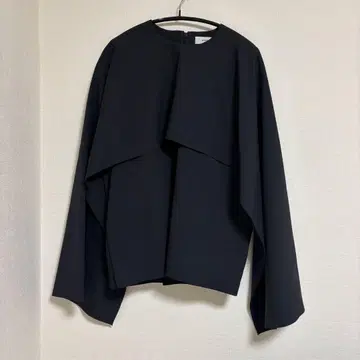 HYKE 하이크 Carefree BELL SLEEVE TOP 블라우스