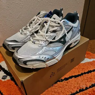 새 제품 미사용 MIZUNO MXR 스니커즈 27.0cm 그린