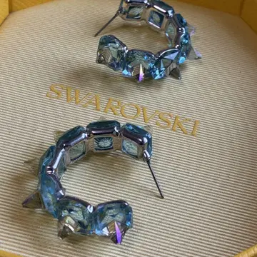 Swarovski 컬렉션 Ortyx 귀걸이 Chroma 스터드