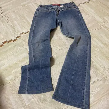 Levi's Too Superlow Stretch 플레어 팬츠