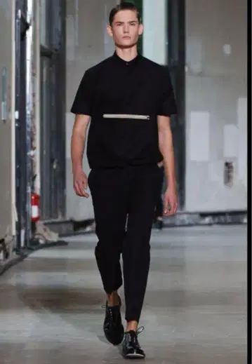 KRISVANASSCHE 반팔 셔츠 2014 봄/여름 컬렉션