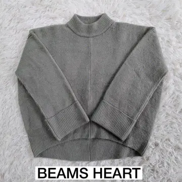 새상품급 BEAMS HEART 하이넥 스웨터 더스티 컬러