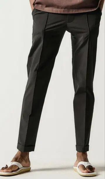 새상품급 1piu1uguale3 CREASE SLACKS 사이즈 5