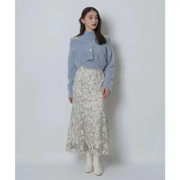 새상품 리랜드트루 몰 자수 내로우 스커트