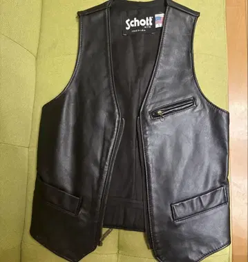Schott 블랙 가죽 베스트 S 사이즈