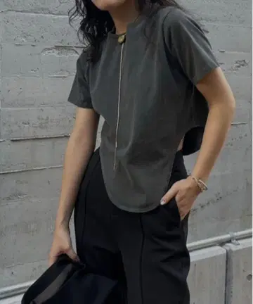 [완판템] AMERI PIGMENT CURVE HEM TEE