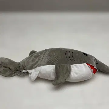 상어 모양 봉제 인형