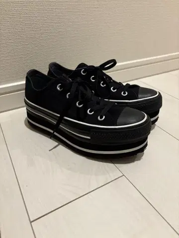 컨버스 통굽 스니커즈 23cm