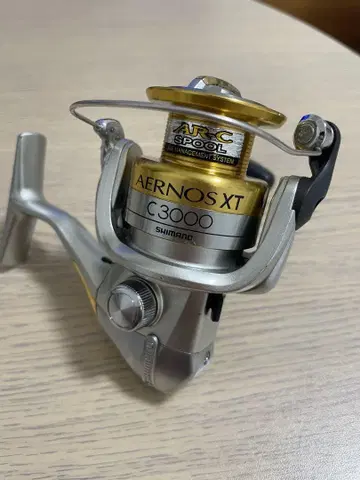 시마노 아에르노스 XT C3000 스핀 캐스트 릴