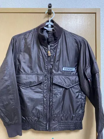 TOMMY 브라운 MA-1 재킷