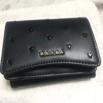 RANDA 블랙 삼각 접이식 지갑 하트 스터드 블랙 블랙 black