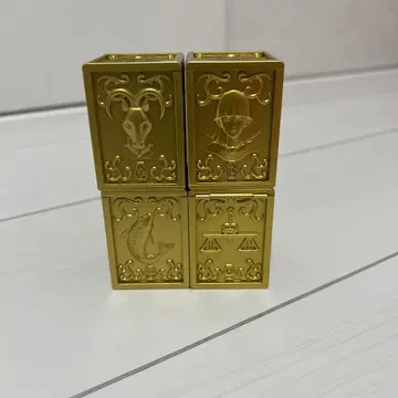 세인트 세이야 황금 성의 컬렉션