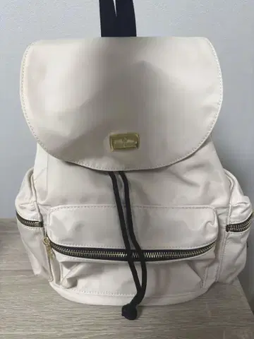 [ 새상품급 ] MARY QUANT 아이보리 나일론 백팩
