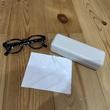 JINS 블랙 프레임 안경