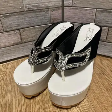통굽 샌들 여성용 샌들 통굽 샌들 힐 블랙 화이트