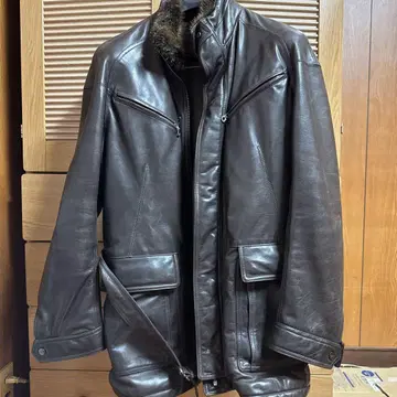 살바토레 페라가모 가죽 재킷 50
