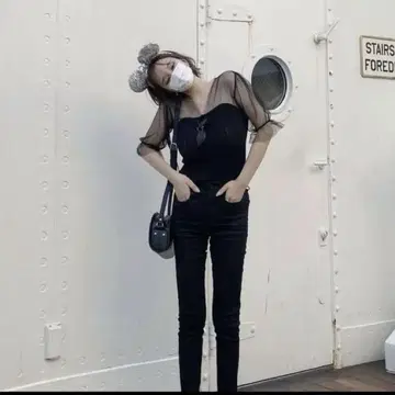Aimsel 상의 미사용 새상품 mavimoon thetoe