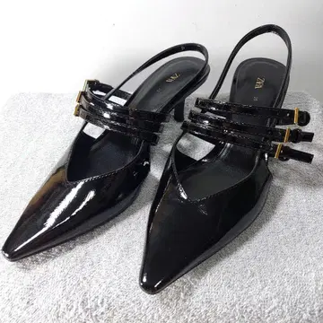ZARA 블랙 포인트드 토 샌들 에나멜 블랙 스트랩