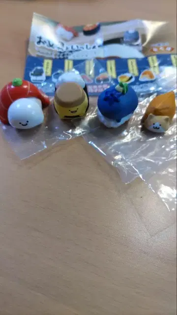 오분구와 함께 어서 오세요 스시 4 세트