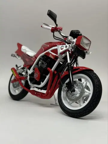 타미야 혼다 CBR400F 빨간색 솔리