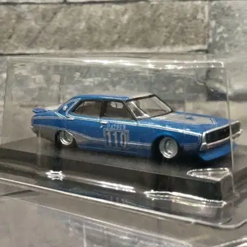 그라찬 컬렉션 켄메리 4도어 DATSUN 110 미니카 파란색