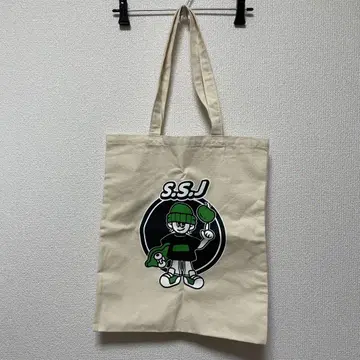 시손 준 S.S.J 2024 토트백 새 제품과 동일