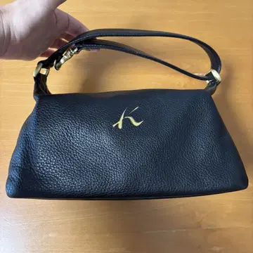 키타무라 원 숄더백 주름 가죽 블랙 센터 로고 2way