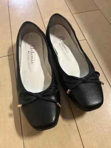 다이애나 리본 블랙 플랫슈즈 23cm