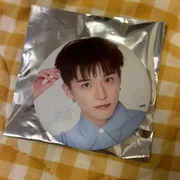 TREASURE SPECIAL MOMENT 아사히 캔뱃지 Blue