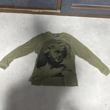 올리브색 초상화 프린트 장소매 셔츠 S