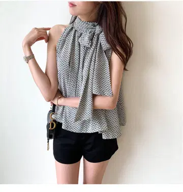 노스 블라우스