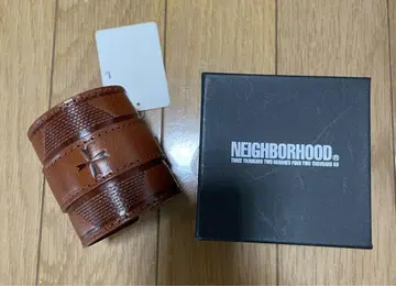 NEIGHBORHOOD x HUgE 가죽 뱅글 L