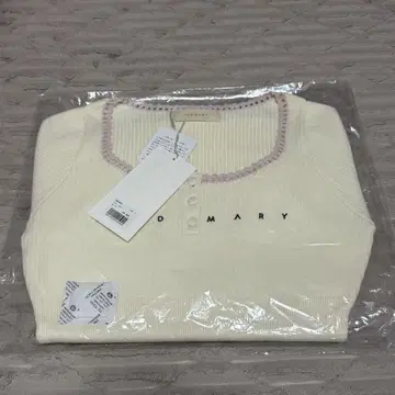 ANDMARY 레이시 메리 로고 탑 아이보리