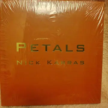 [외국도서] petals / nick karras